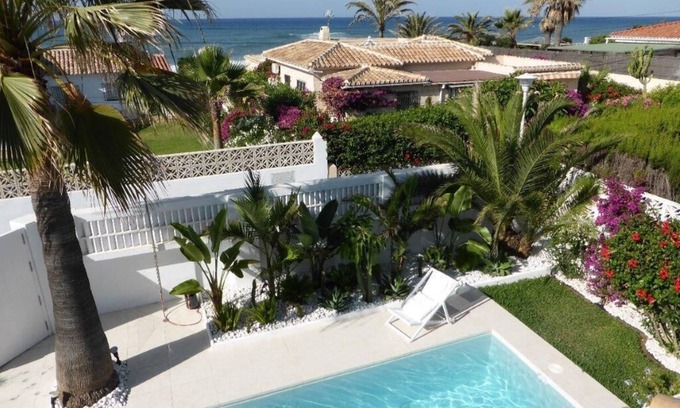 Urbanizacion Marbessa Villa | Sunny Beach Villa (Marbesa) Marbella with fantastic sea views, private pool