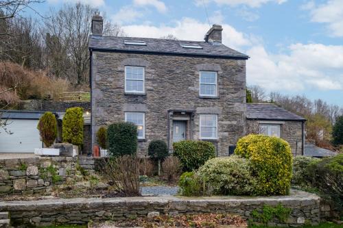Lindale House | Sunny Brae