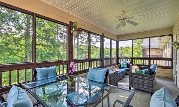 Clayton Condo | Sunny Clayton Condo on Kingwood Golf Course!