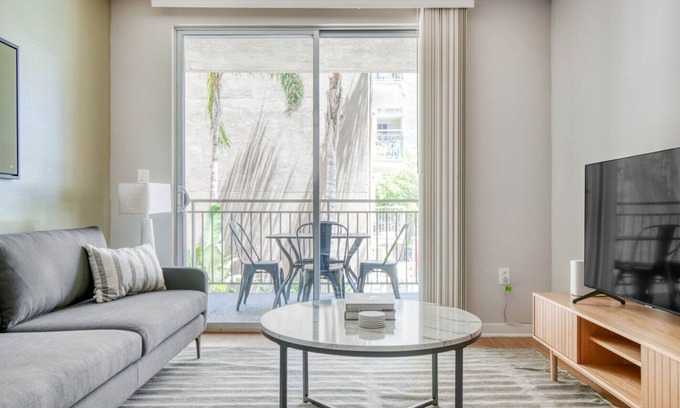 City West Apartment | Sunny Downtown 2BR w/ Pool, W/D & Gym, near 7th St Metro, by Blueground