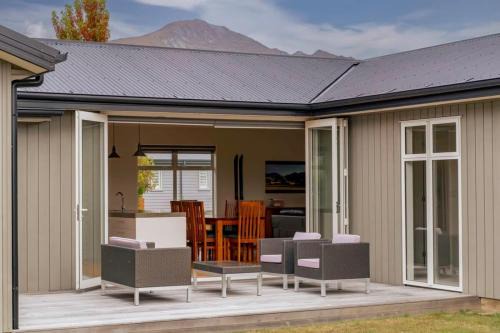 Wanaka House | Sunny Dreams