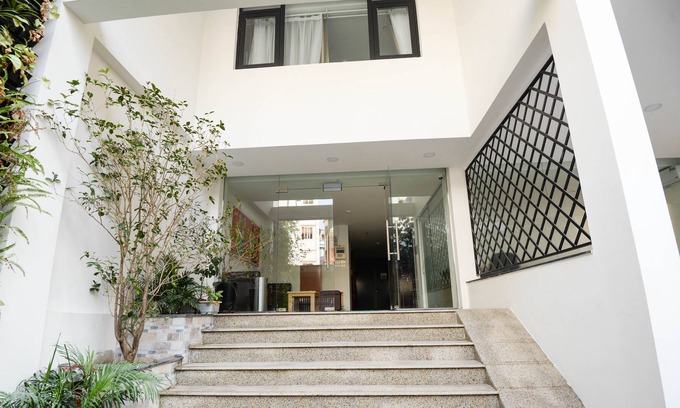 Cong Vi Apartment | Sunny Home