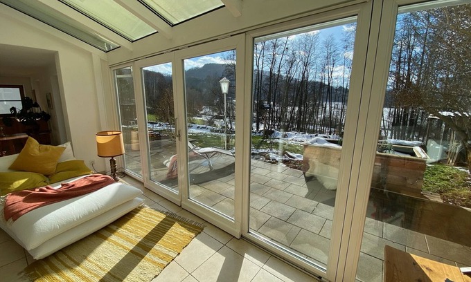 Gasteig Condo | Sunny loft apartment in the countryside