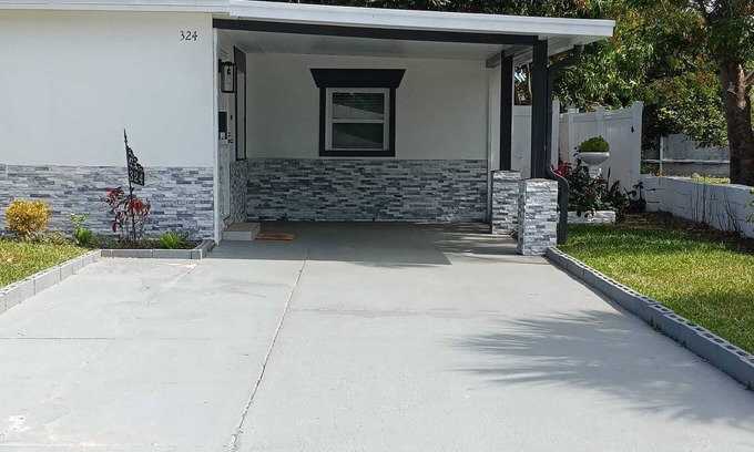 United Central House | Sunny New Renovated Retreat Spacious 3Bedroomsnn