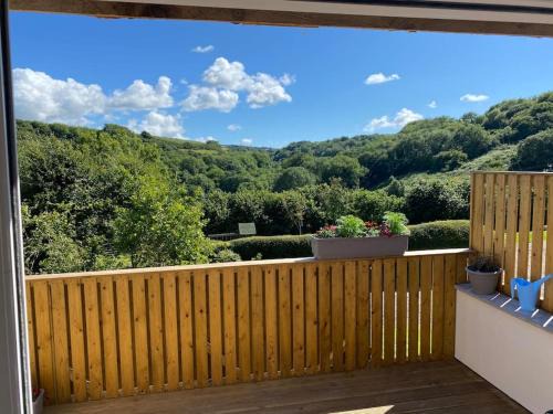 Hele House | Sunny Nook, Pretty 1 bed modern cottage close to Woolacombe