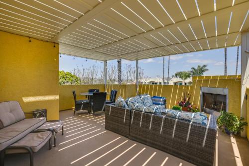 Crown Point House | Sunny San Diego Escape Less Than 2 Miles to Pacific Beach!