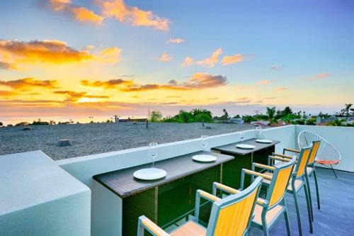 Village of La Jolla House | Sunny Shores