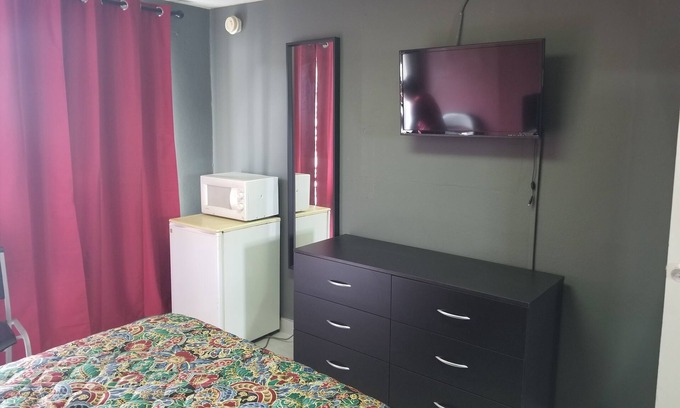 Tampa Hotel | Sunny South Motel