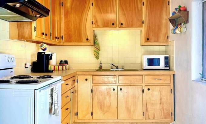 Raton House | Sunny Southwest Casita!