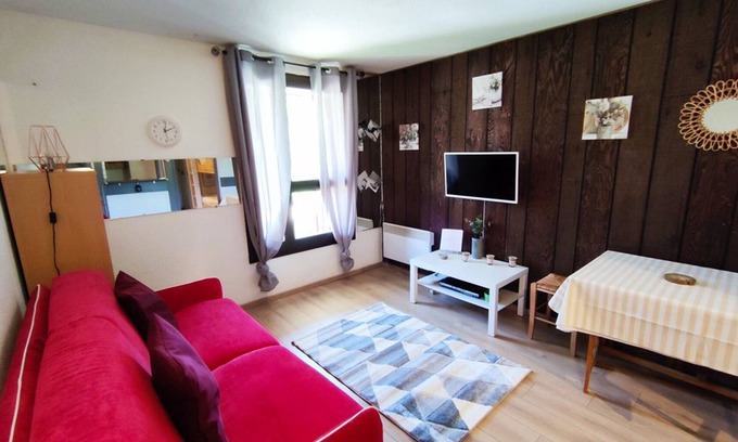 Isola Apartment | Sunny Studio in Isola: Ski-In Access, WiFi, Near Center