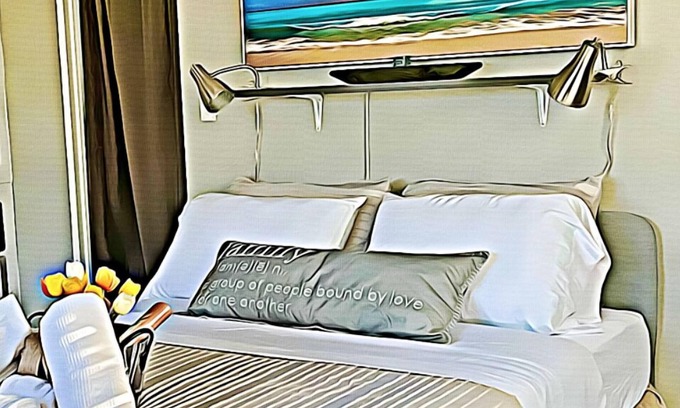 Coral Heights Apartment | Sunny Sweet Studio for 2 guests With free Parking/Wifi, close to the Beach!