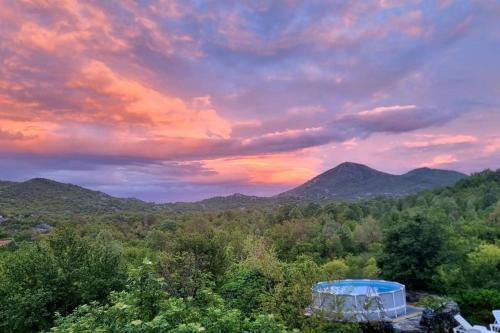 Cetinje Villa | Sunny Valley - Traditional house