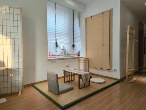 Sifang District Apartment | Sunnycove Homestay