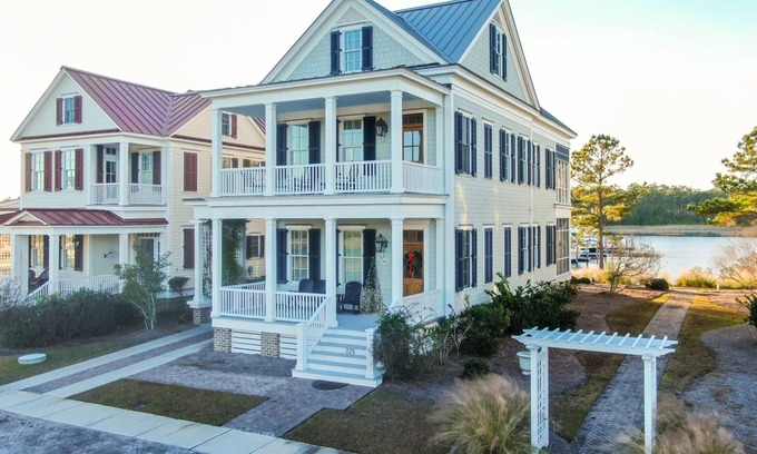 Oriental House | Sunnyside 6 - Beautiful Harborside retreat!