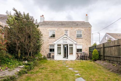 Penwithick House | Sunnyside Cottage