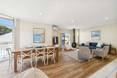 Sawtell Apartment | Sunray - Beachside Bliss, Sawtell, Beach, Village
