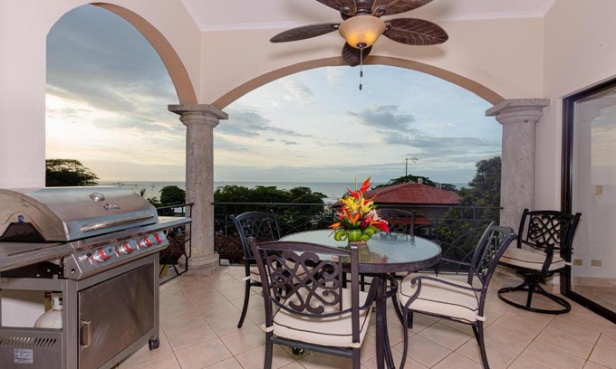 Tamarindo Apartment | Sunrise 48- 3 Bedroom Ocean View Penthouse Condo
