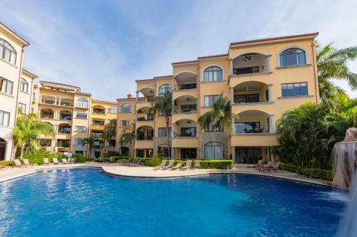 Tamarindo Apartment | Sunrise 6- Ocean View 2 Br Condo, Steps To The Beach