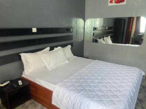 Bonapriso Hotel | Sunrise Center Bonapriso 111