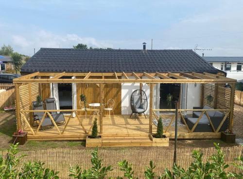 Grimsby Apartment | Sunrise Holiday Home Humberston Fitties
