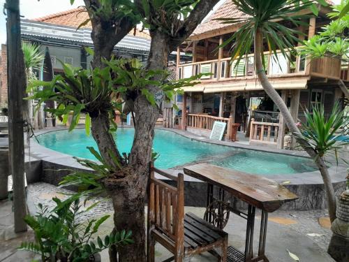 Tukad Mungga Bed & Breakfast | Sunrise Lodge & Lounge