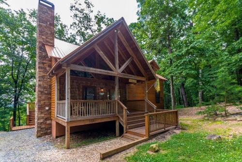 Sautee Nacoochee House | Sunrise Summit | Deluxe 2BR 2.5BA Cabin | Mountain View | Private | Hot Tub in Sautee Nacoochee, Georgia