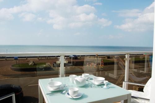 Tywyn House | Sunset Bay Beach House in Tywyn