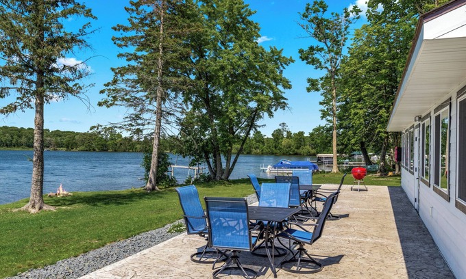 Brill Cabin | Sunset Bay Lodge- Gruenhagen Bay