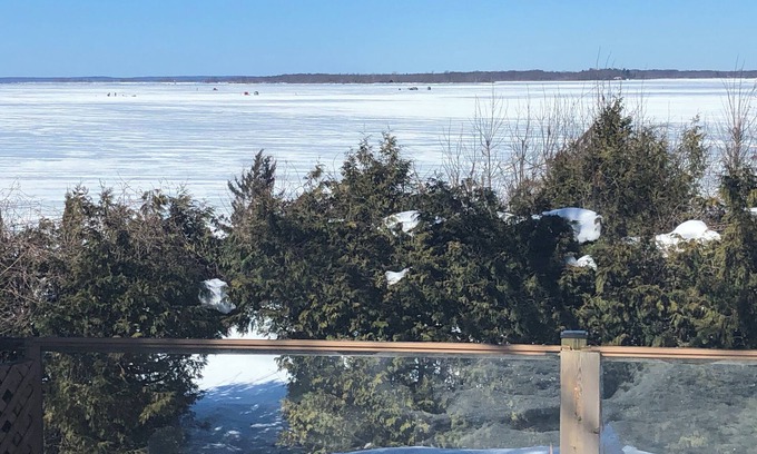 Waubaushene Cottage | Sunset Bay Waterfront Cottage on Georgian Bay