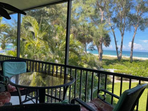 Holmes Beach Apartment | Sunset Beach 101 Beach Front Unit