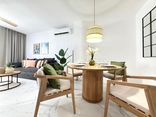 Torrevieja Apartment | Sunset Beach Apartment - Playa del Cura, 10 meters to Beach, Sea View, Centrally Located, Los Locos