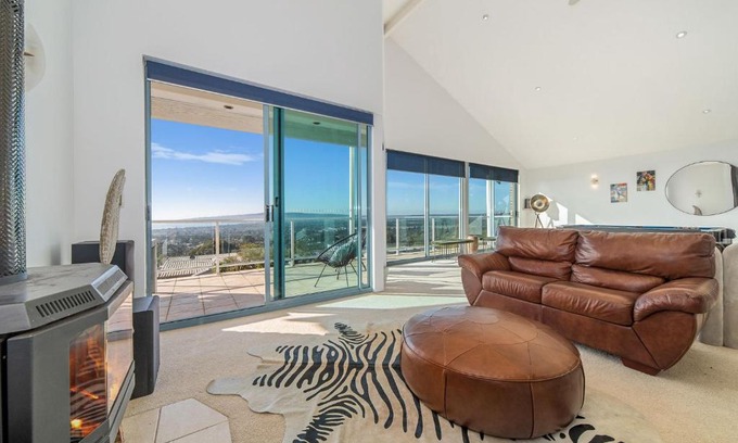 Dromana House | Sunset Beach