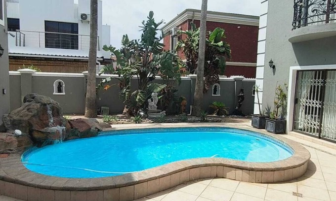 Sunset Beach House | Sunset beach holiday home/Pauline's entire villa n is a taste of luxury.
