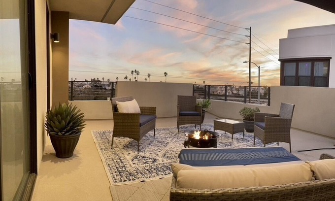Oxnard House | ~*Sunset dunes beach pool & spa