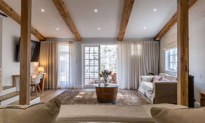 Stellenbosch Apartment | Sunset Farm Stellenbosch