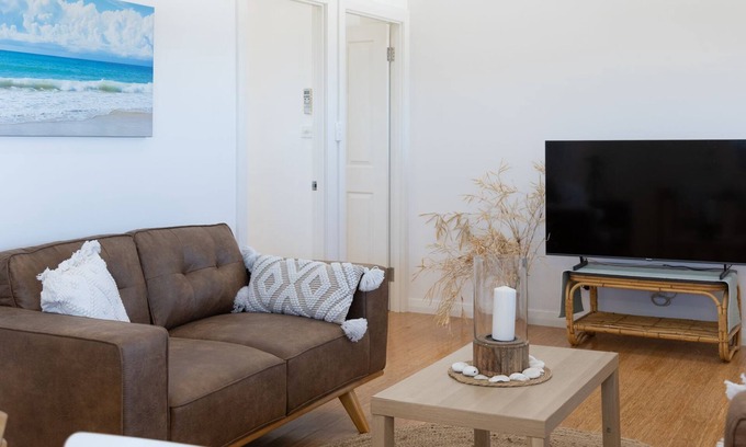 Cable Beach Apartment | Sunset Heights - views of the Sand dunes and Sunsets from this elevated apartment
