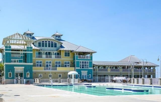 Sunset Island Apartment | Sunset Island - 39 Fountain Drive West 3F condo