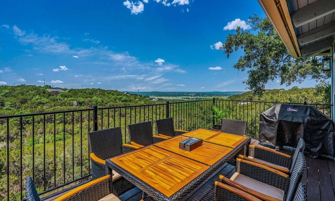 Lago Vista House | Sunset Lake Travis Views, Luxe 12-Person Retreat Near Wineries & Trails