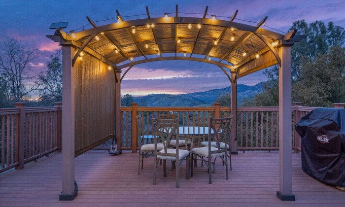 Coarsegold House | Sunset Lookout Mountain villa, Meadows, Gazebo