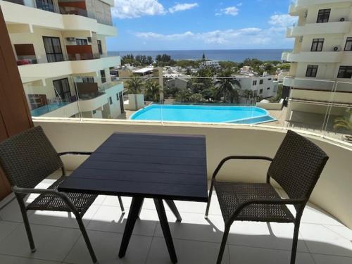 Flic-en-Flac Apartment | Sunset Ocean View Apartment