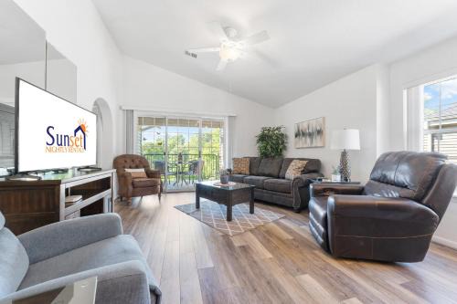 Branson Apartment | Sunset Penthouse Condo
