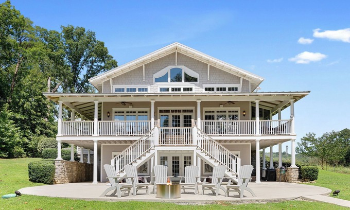 Spring City House | Sunset Point | Stunning Watts Bar Lake!