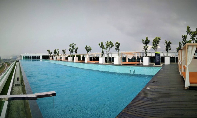 Kampung Sembulan Baru Condo | Sunset Sea View Vacation Condos & Infinity Pool