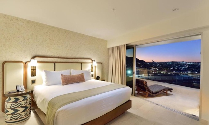 El Medano Ejidal Resort | Sunset Suite - 2 BR City View Suite