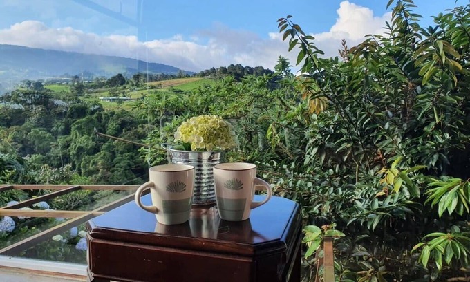 San Isidro Apartment | Sunset Suite near Poas Volcano & SJO Airport
