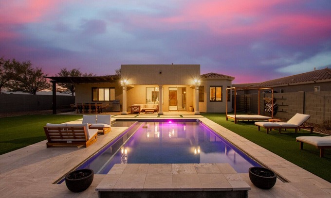 South Mountain House | Sunsets on South Mountain |Pool | Modern