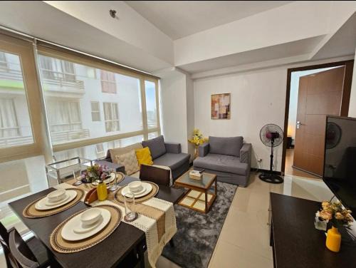 Pasig Apartment | Sunshine 100 Plaza - Bright and cozy 1 bedroom with washer