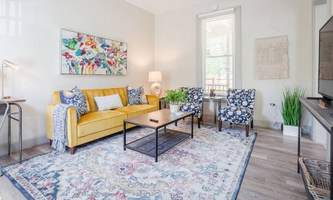 Cincinnati House | Sunshine Cottage 10min to Downtown & Nature Trails