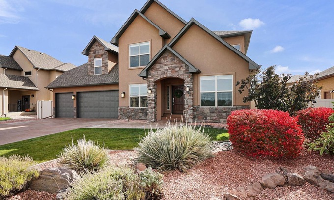 Fruita House | Sunshine IV: Beautiful Sunny Home