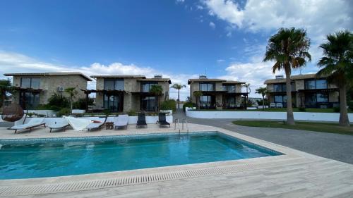 Kallithea Villa | Sunshine Villa: Getaway in Kallithea